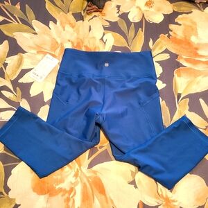 Athleta Interval Stash Capri